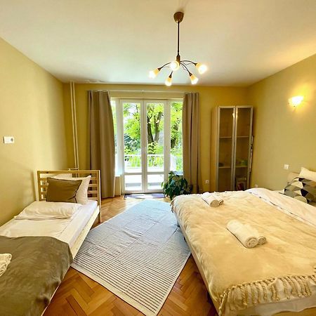Bohemian Bright & Calm 2Br - Top Center - Private Balcony Sofia Extérieur photo