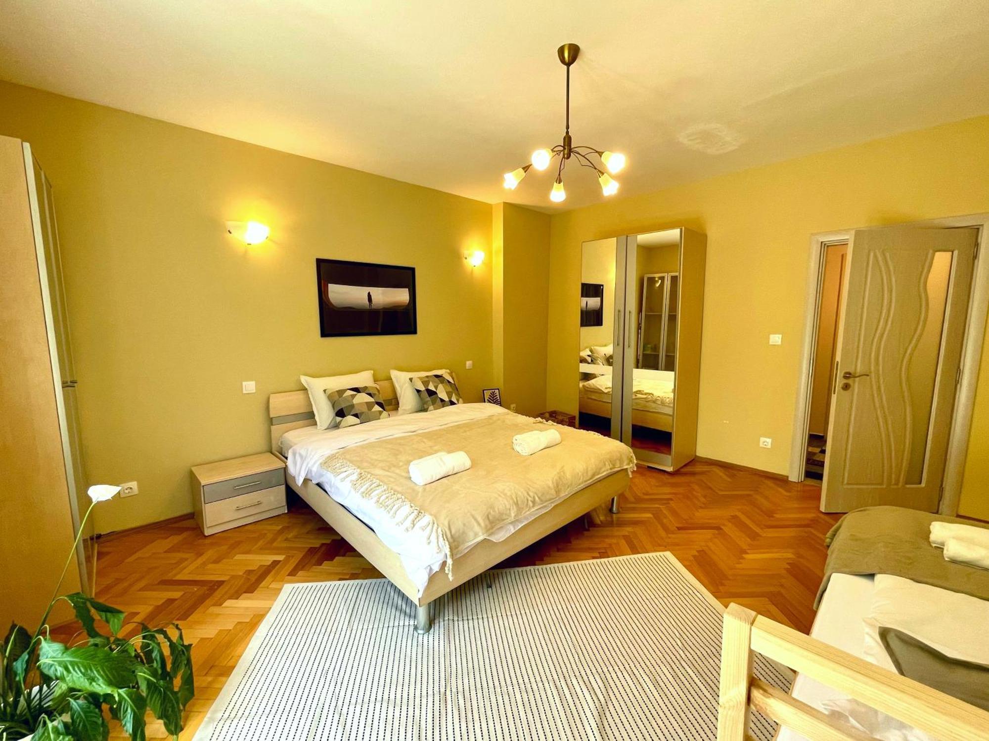 Bohemian Bright & Calm 2Br - Top Center - Private Balcony Sofia Extérieur photo