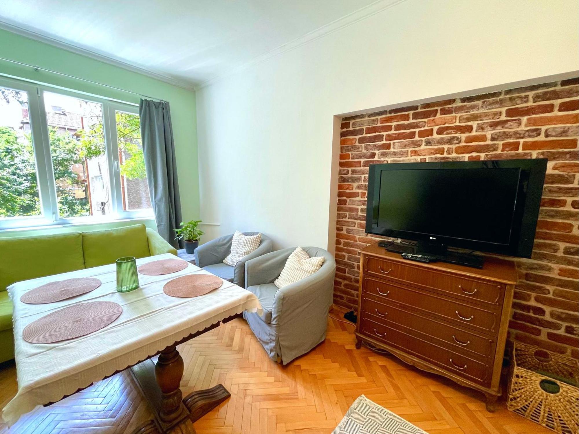 Bohemian Bright & Calm 2Br - Top Center - Private Balcony Sofia Extérieur photo