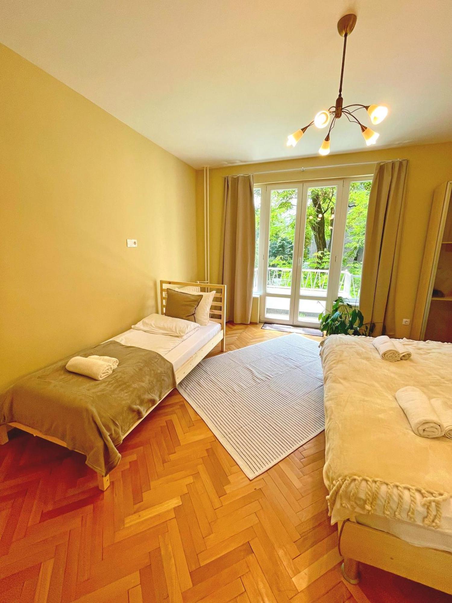 Bohemian Bright & Calm 2Br - Top Center - Private Balcony Sofia Extérieur photo