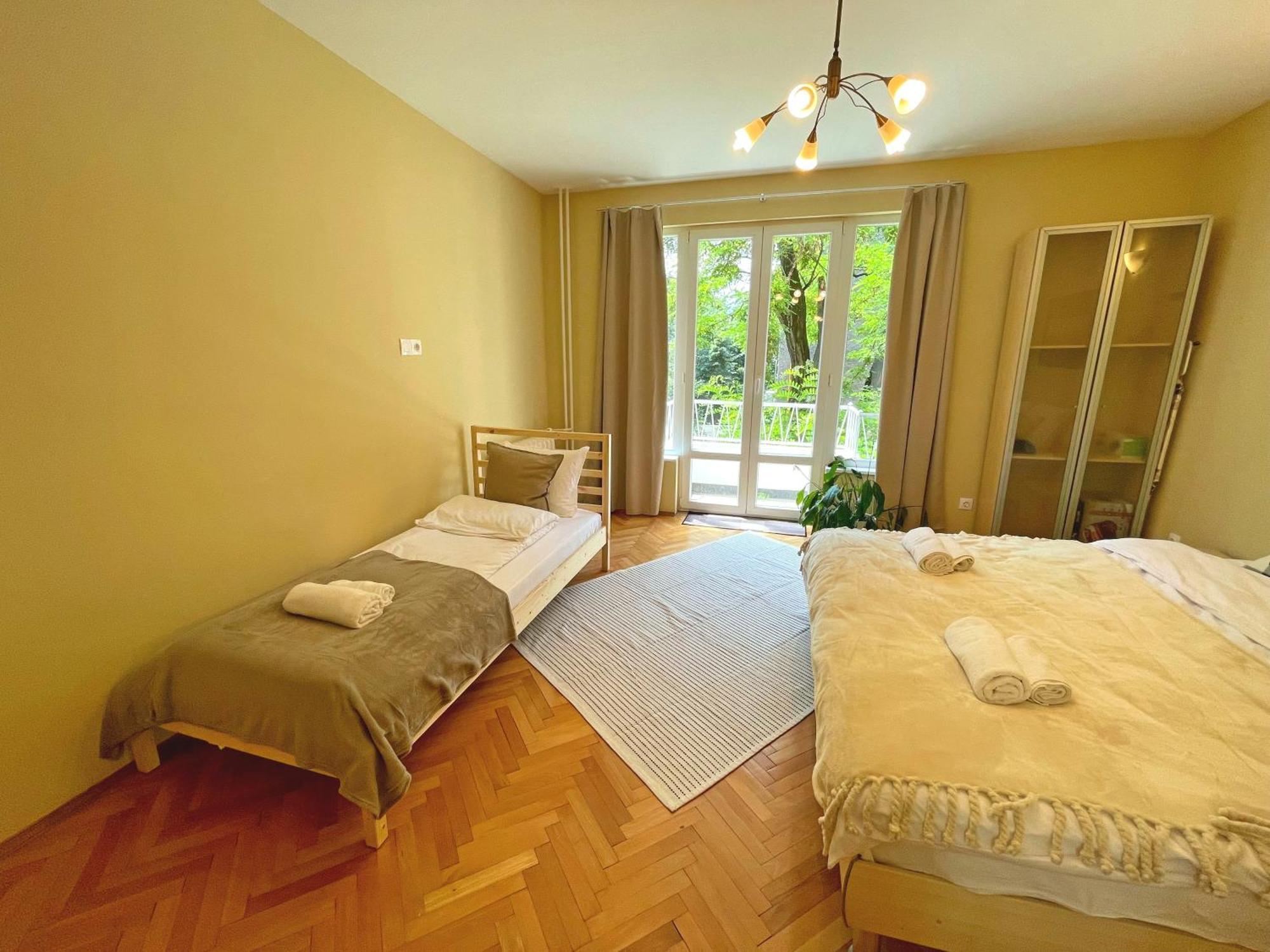 Bohemian Bright & Calm 2Br - Top Center - Private Balcony Sofia Extérieur photo