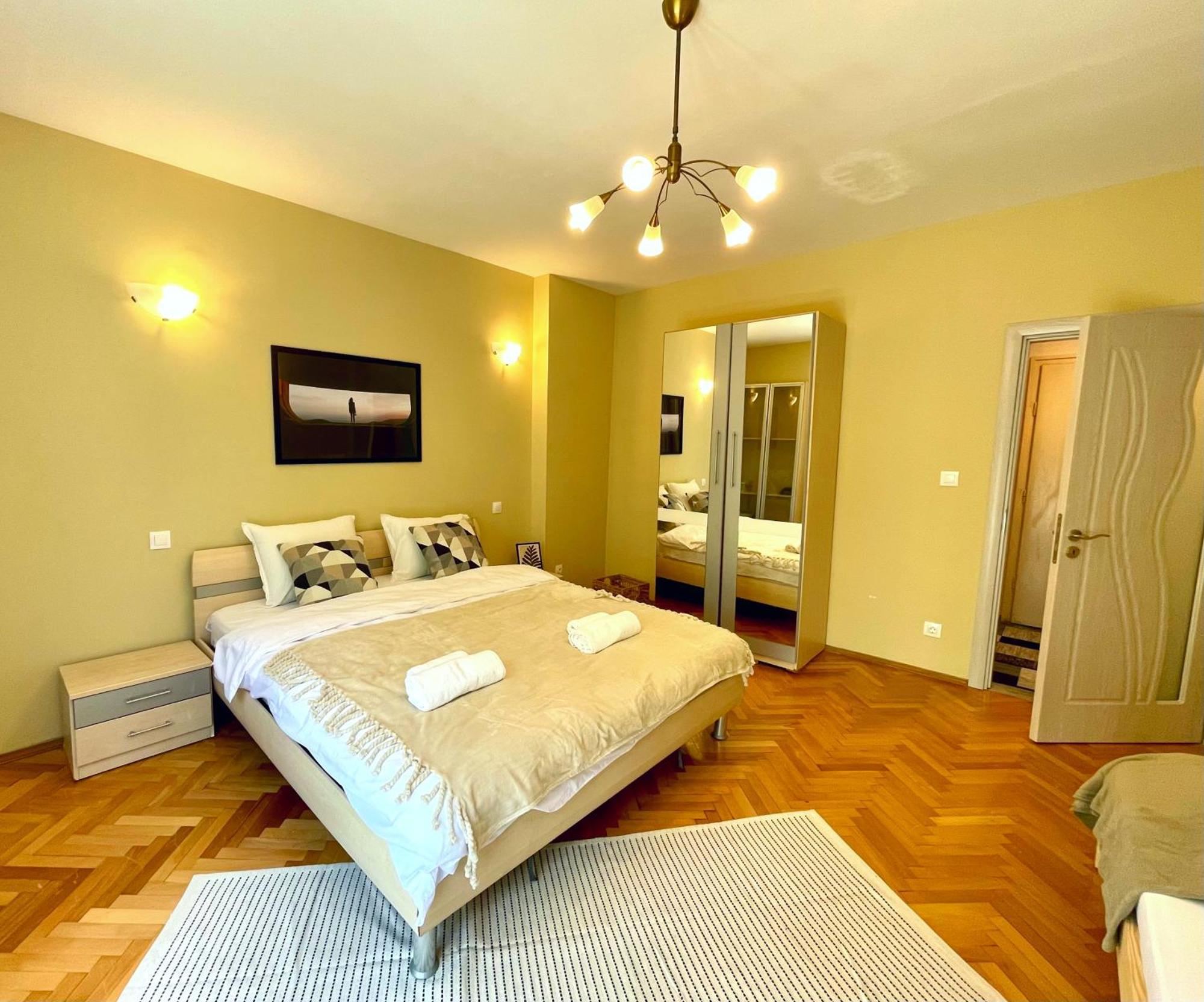 Bohemian Bright & Calm 2Br - Top Center - Private Balcony Sofia Extérieur photo